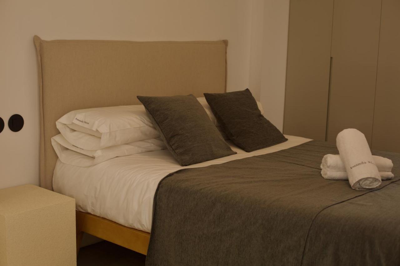 Suite 102 - 1 Bedroom Suite In Amando Perez Suites Ribadeo Bagian luar foto