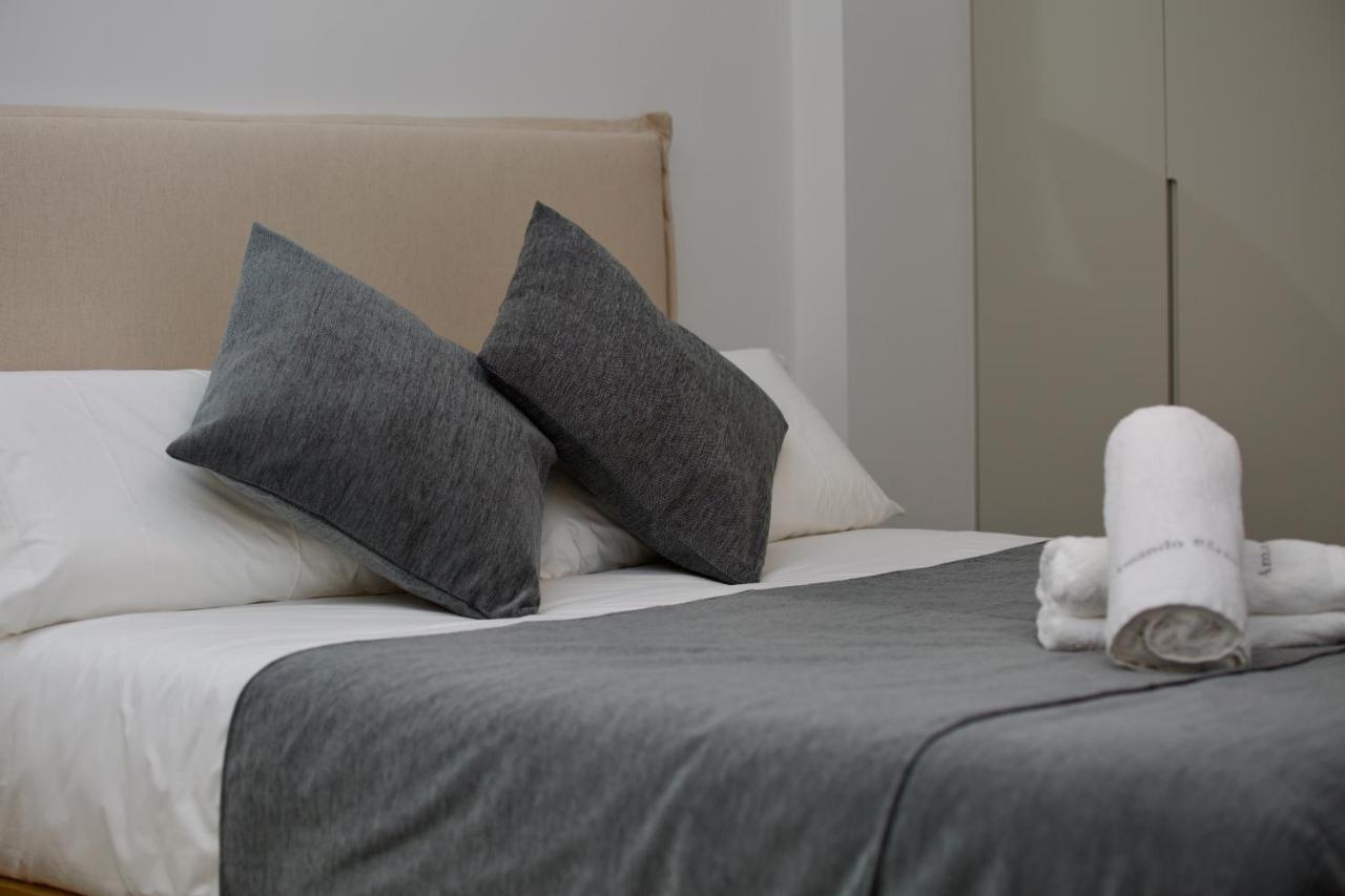 Suite 102 - 1 Bedroom Suite In Amando Perez Suites Ribadeo Bagian luar foto