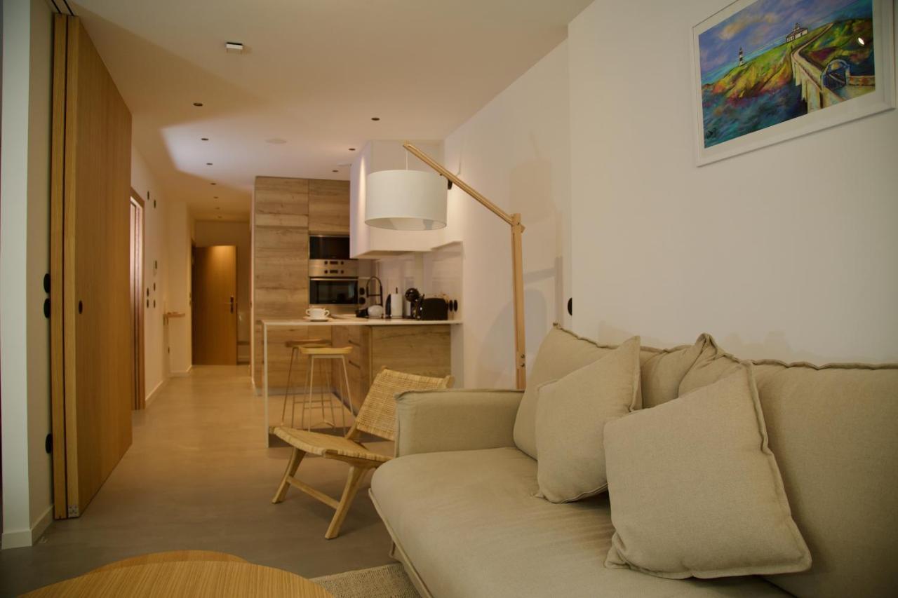 Suite 102 - 1 Bedroom Suite In Amando Perez Suites Ribadeo Bagian luar foto